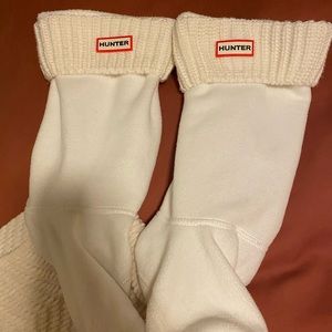 HUNTER BOOT SOCKS- SIZE LARGE (size 7-9 shoe)